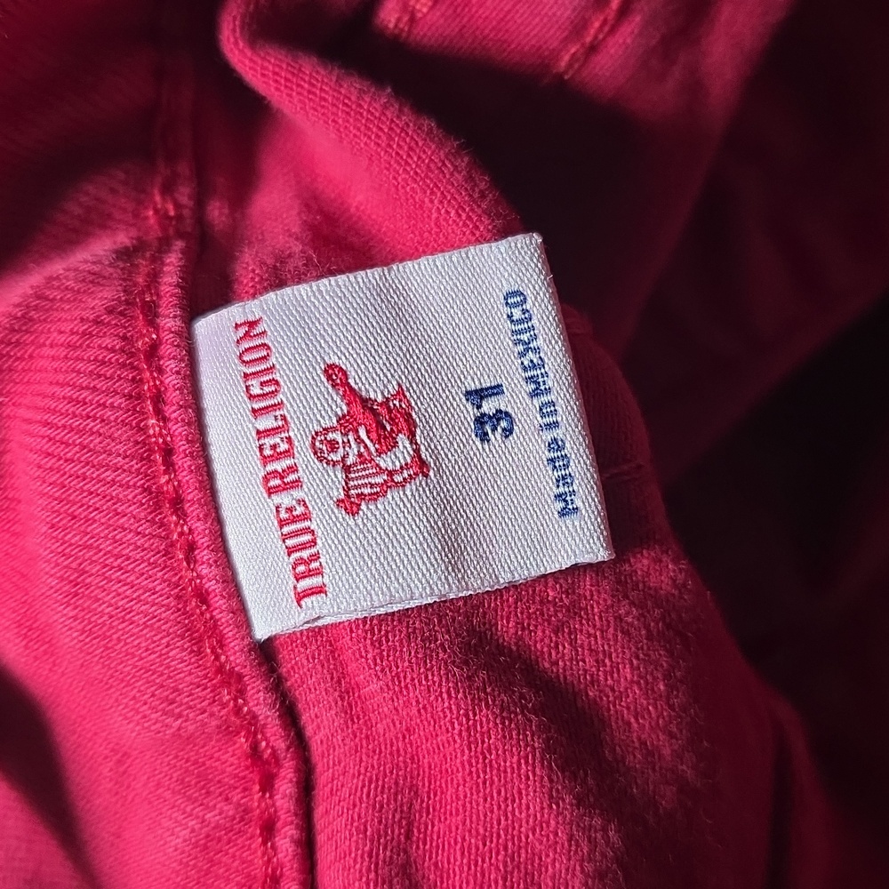 Men's True Religion Ricky Red Denim Shorts - Picture 9 of 11